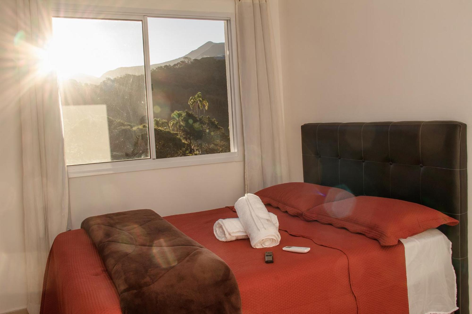 Apartment Flat, De Frente Mercado Rede Economia, Com Vista Montanhas