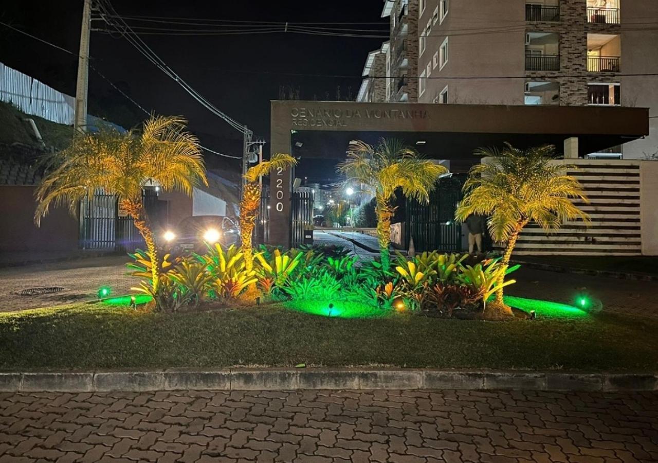 Flat, De Frente Mercado Rede Economia, Com Vista Montanhas Apartamento *